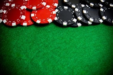Wild Coaster slot game interface on lantera4d with reels and payout table